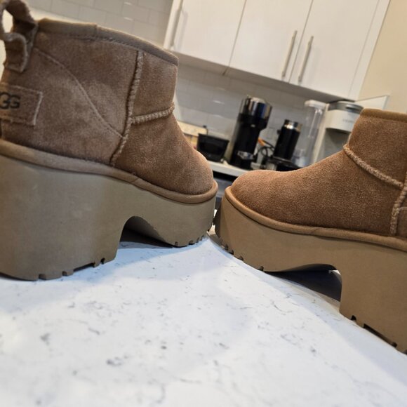 UGG Classic Ultra Mini New Heights Chestnut Suede Boot 1158311 Women's Size 7 - Picture 7 of 9